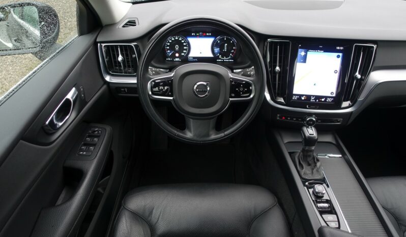 VOLVO V 60 D3 2.0 L GEARTRONIC 150CH MOMENTUM complet