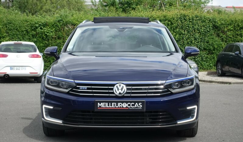 VOLKSWAGEN PASSAT SW 218 CH GTE HYBRIDE RECHARGEABLE DSG complet