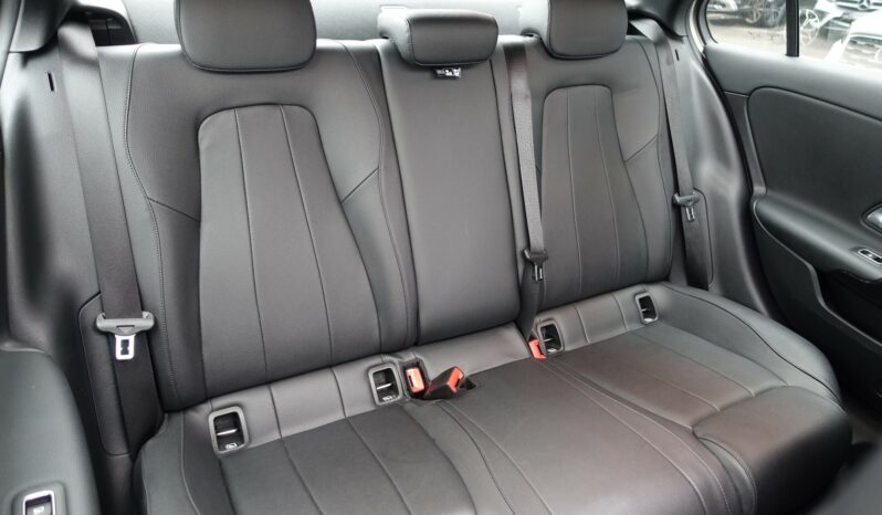 NOUVELLE MERCEDES CLASSE A BERLINE 180d 7G-DCT complet