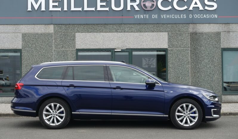 VOLKSWAGEN PASSAT SW 218 CH GTE HYBRIDE RECHARGEABLE DSG complet