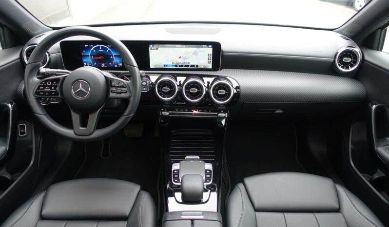 NOUVELLE MERCEDES CLASSE A BERLINE 180d 7G-DCT complet