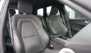 VOLVO XC 60 D4 2.0 L GEARTRONIC 190CH R-DESIGN complet