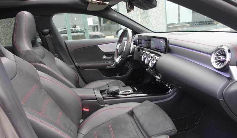 NOUVELLE MERCEDES CLA SHOOTING BRAKE 180 7G-DCT AMG-LINE complet