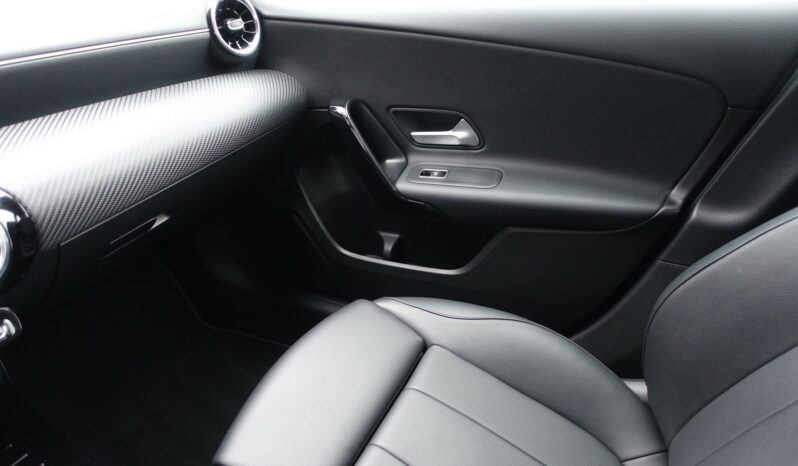 NOUVELLE MERCEDES CLASSE A BERLINE 180d 7G-DCT complet