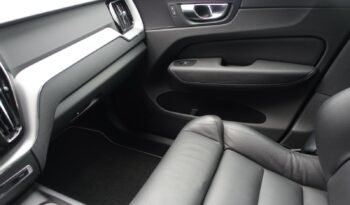 VOLVO XC 60 D4 2.0 L GEARTRONIC 190CH R-DESIGN complet
