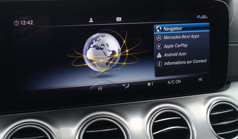 MERCEDES CLASSE E 300DE BREAK 9G-TRONIC 306 CH HYBRIDE EQ POWER ( Diesel + élec )  AMG-LINE complet