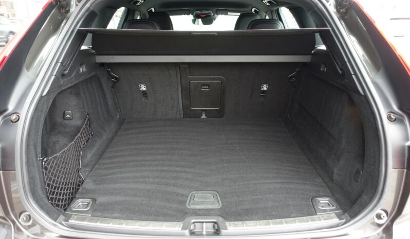 VOLVO XC 60 D4 2.0 L GEARTRONIC 190CH R-DESIGN complet