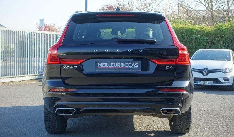 VOLVO XC 60 D4 2.0 L GEARTRONIC 163CH R-DESIGN complet