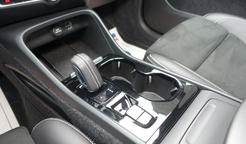 VOLVO XC 40 D3 GEARTRONIC 150CH R-DESIGN complet