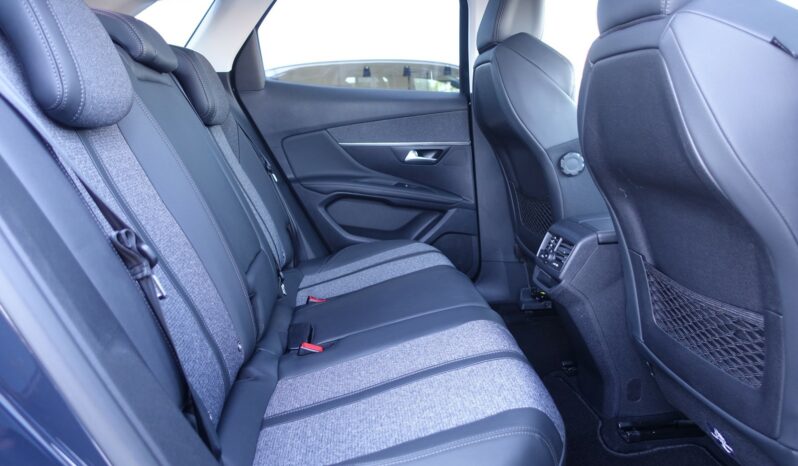 PEUGEOT 3008 1.5 L BLUEHDI 130 CH ALLURE complet