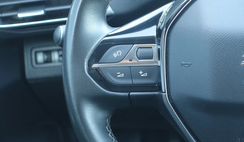 PEUGEOT 3008 1.5 L BLUEHDI 130 CH ALLURE complet