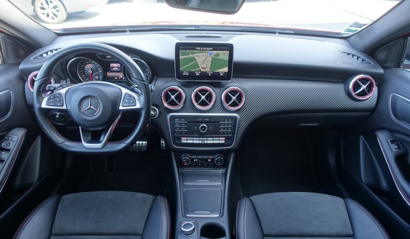 MERCEDES CLASSE A 200 D 7G-DCT PHASE 2 AMG-LINE complet