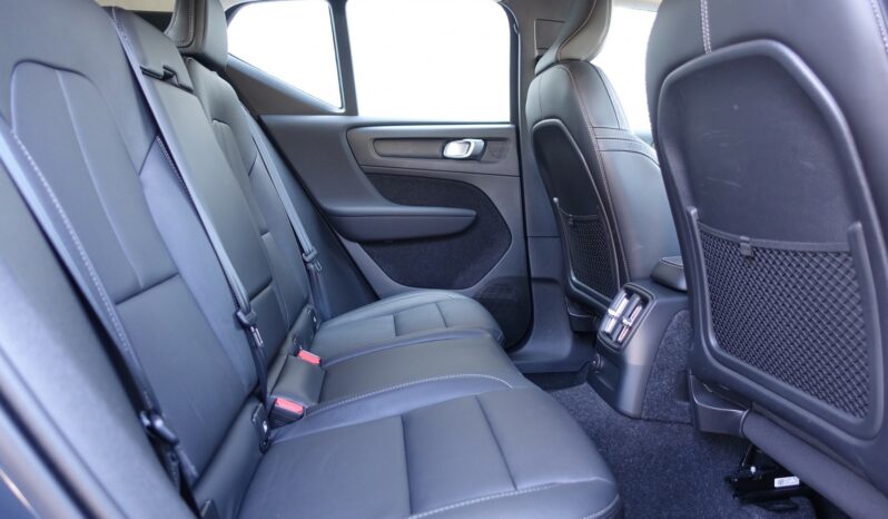 VOLVO XC 40 T4 HYBRIDE RECHARGEABLE GEARTRONIC 211 CH ( 129 CH + 82 CH ) INSCRIPTION complet