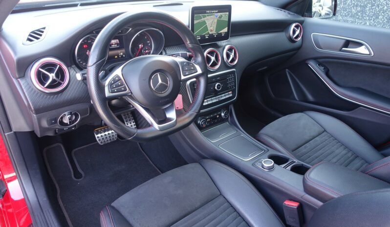 MERCEDES CLASSE A 200 D 7G-DCT PHASE 2 AMG-LINE complet