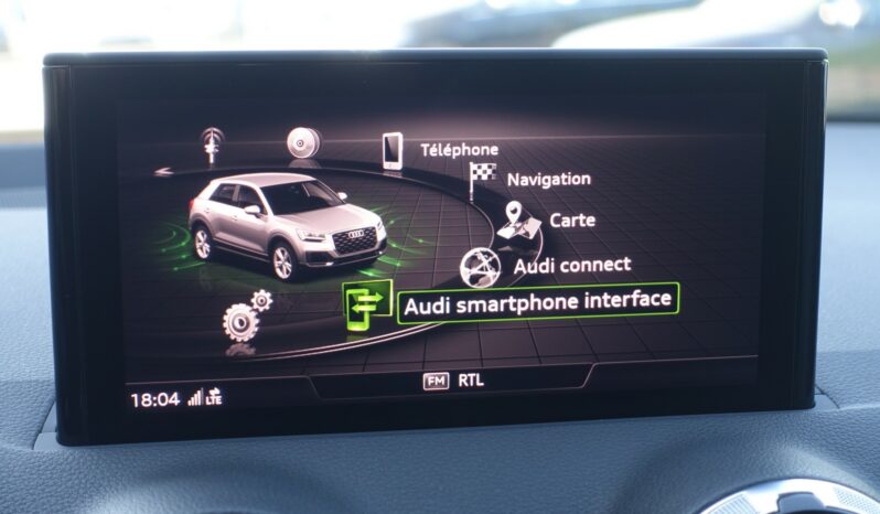 AUDI Q2 35 TFSI 150 CH S-TRONIC S-LINE complet