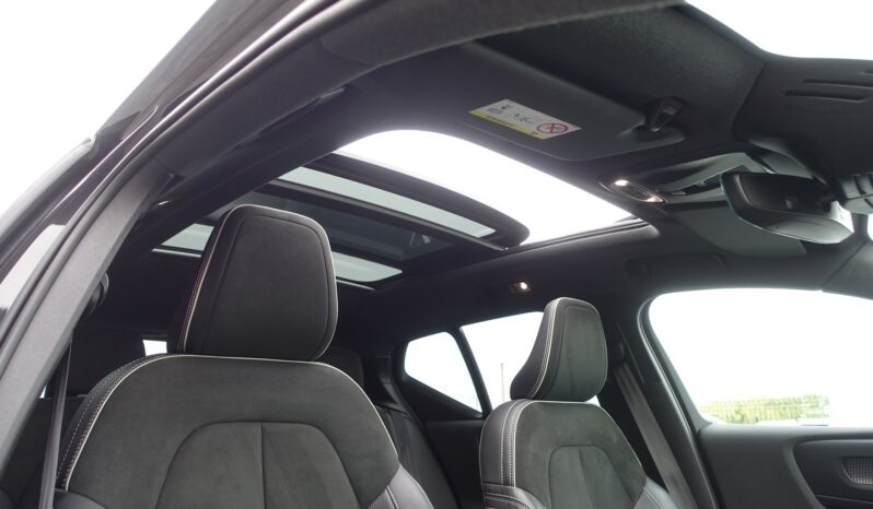VOLVO XC 40 D3 GEARTRONIC 150CH R-DESIGN complet