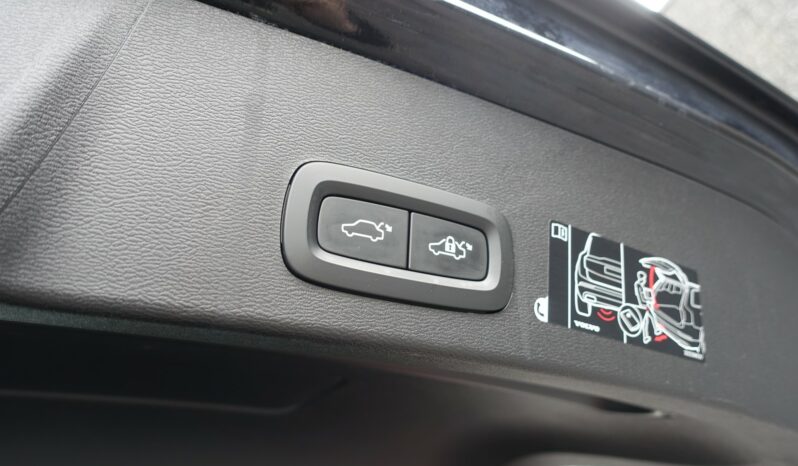 VOLVO XC 40 D3 GEARTRONIC 150CH R-DESIGN complet