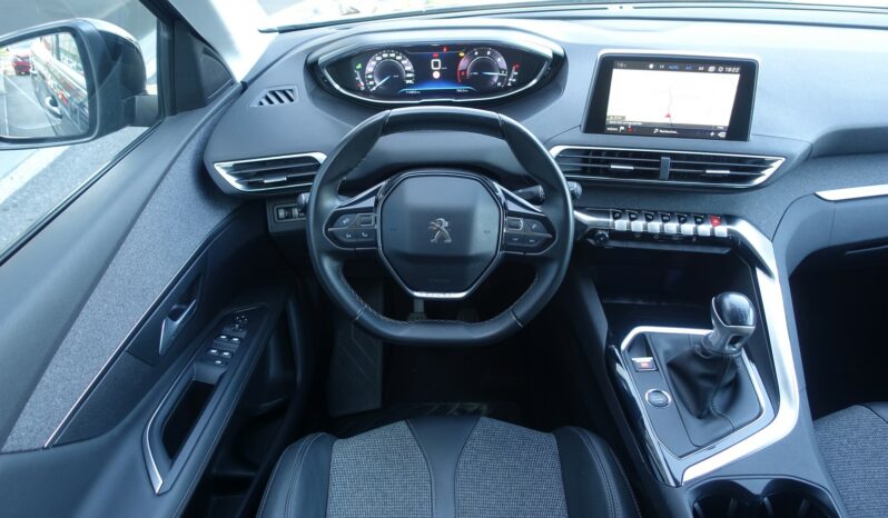 PEUGEOT 3008 1.5 L BLUEHDI 130 CH ALLURE complet