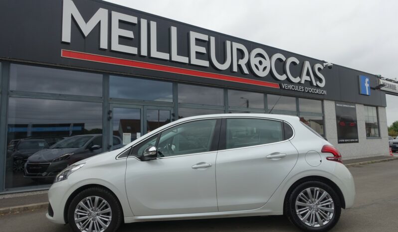 PEUGEOT 208 1.6L HDI PHASE 2 100 CH  ALLURE complet