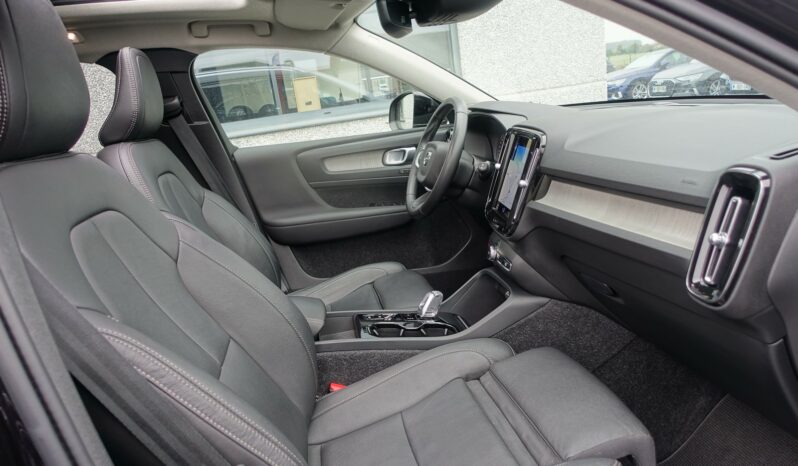 VOLVO XC 40 T4 HYBRIDE RECHARGEABLE GEARTRONIC 211 CH INSCRIPTION complet