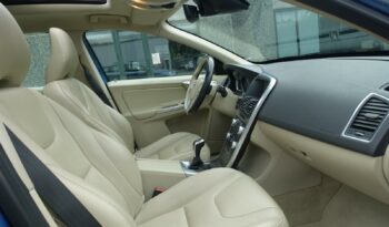 VOLVO XC 60 2.0L D4 FWD 190 CH complet