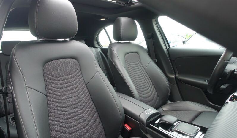 NOUVELLE MERCEDES CLASSE A 180d 7G-DCT 116 CH complet