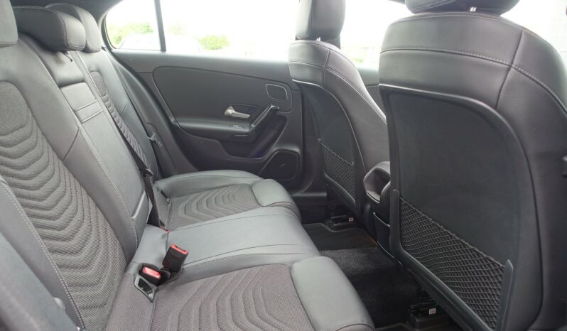 NOUVELLE MERCEDES CLASSE A 180d 7G-DCT 116 CH complet