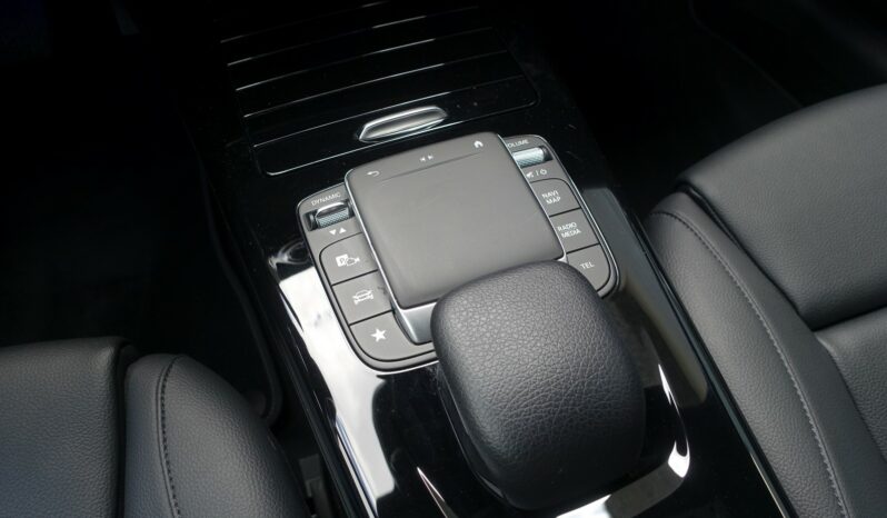 MERCEDES CLASSE A BERLINE 180d 8G-DCT complet