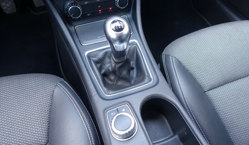 MERCEDES CLASSE CLA 180 CDI BERLINE complet