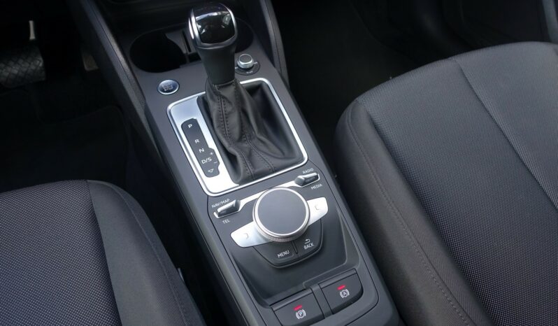 AUDI Q2 35 TFSI 150 CH S-TRONIC S-LINE complet