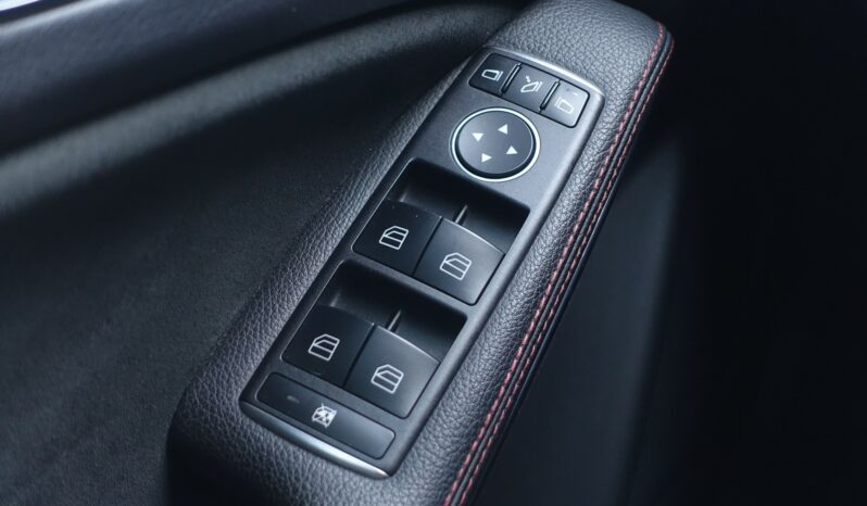 MERCEDES CLASSE A 200 D PHASE 2 AMG-LINE complet