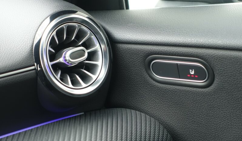 NOUVELLE MERCEDES CLASSE A 180d 7G-DCT 116 CH complet