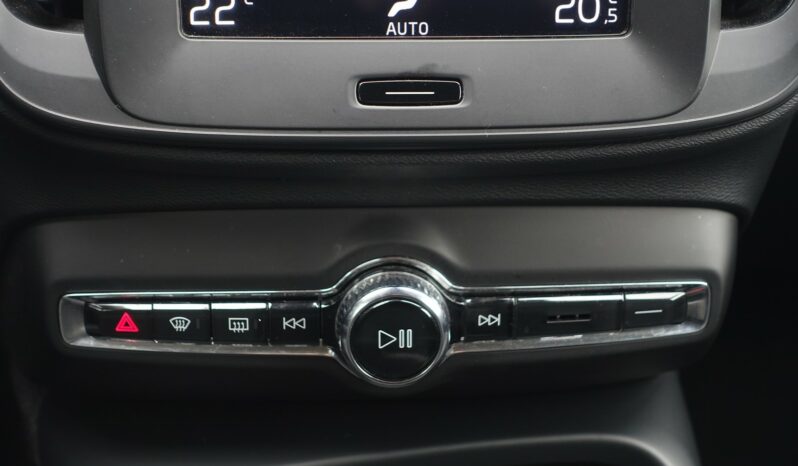 VOLVO XC 40 D3 2.0 L 150CH KINETIC complet