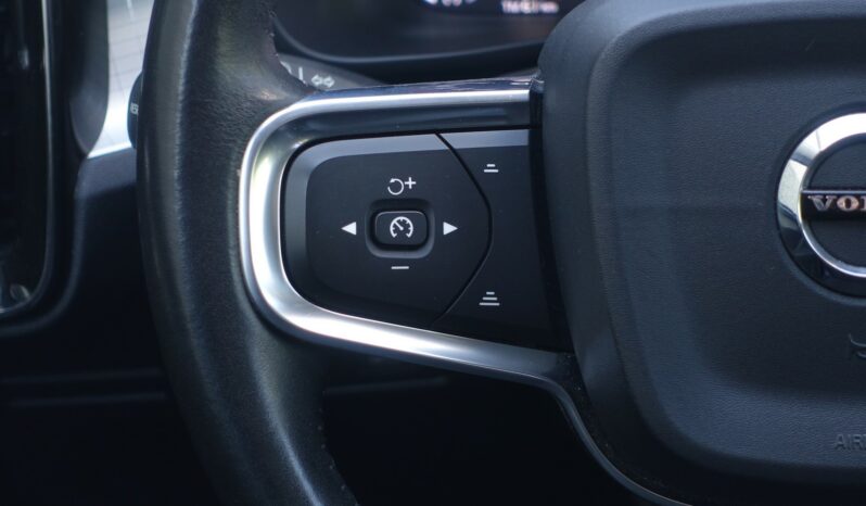 VOLVO XC 40 D3 2.0 L 150CH MOMENTUM complet