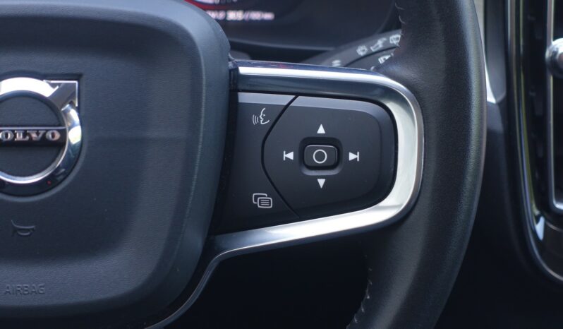 VOLVO XC 40 D3 2.0 L 150CH MOMENTUM complet
