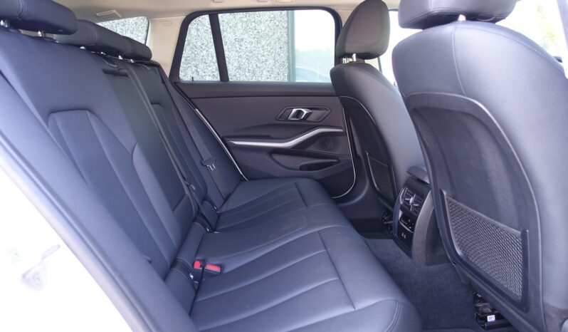 BMW 318 DA TOURING DKG SERIE 3 MHEV 150 CH BVA complet