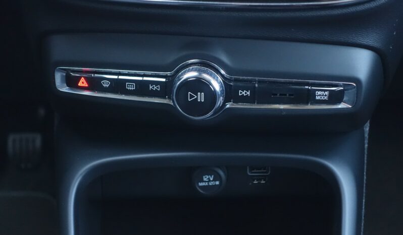 VOLVO XC 40 D3 2.0 L 150CH INSCRIPTION complet