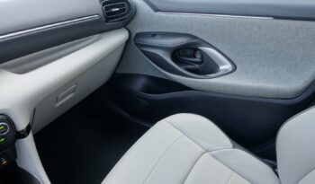 TOYOTA YARIS 1.5 VVTI HYBRID 116 CH BVA ICONIC complet