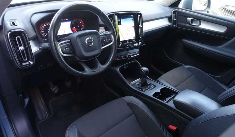 VOLVO XC 40 D3 2.0 L 150CH MOMENTUM complet