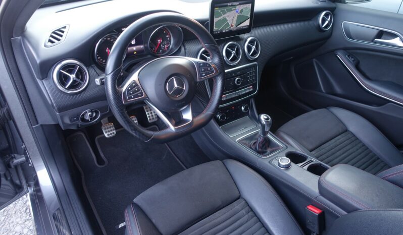 MERCEDES CLASSE A 200 D PHASE 2 AMG-LINE complet