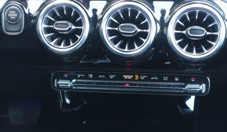 MERCEDES CLA SHOOTING BRAKE 250E 8G-DCT 218 CH HYBRIDE RECHARGEABLE EQ POWER ( Essence + élec ) complet