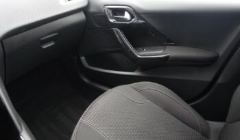 PEUGEOT 208 1.6L HDI PHASE 2 100 CH  ALLURE complet