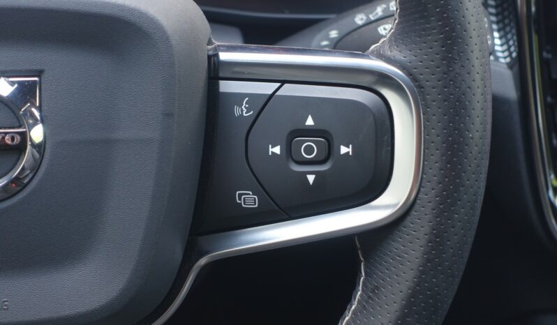 VOLVO XC 40 D3 GEARTRONIC 150CH R-DESIGN complet