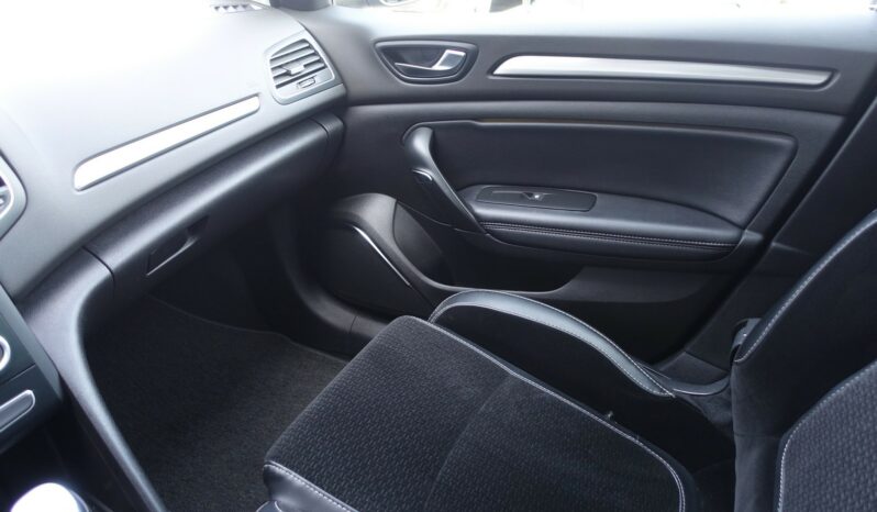 RENAULT MEGANE IV ESTATE 1.5L DCI 110 CH ( Break ) INTENS complet