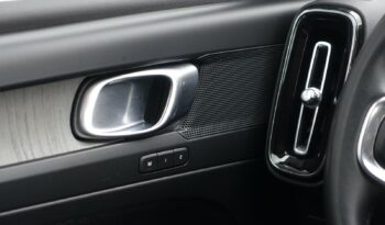 VOLVO XC 40 T4 HYBRIDE RECHARGEABLE GEARTRONIC 211 CH INSCRIPTION complet