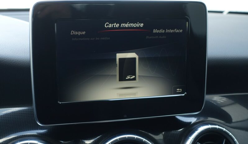MERCEDES CLASSE CLA 180 CDI BERLINE complet