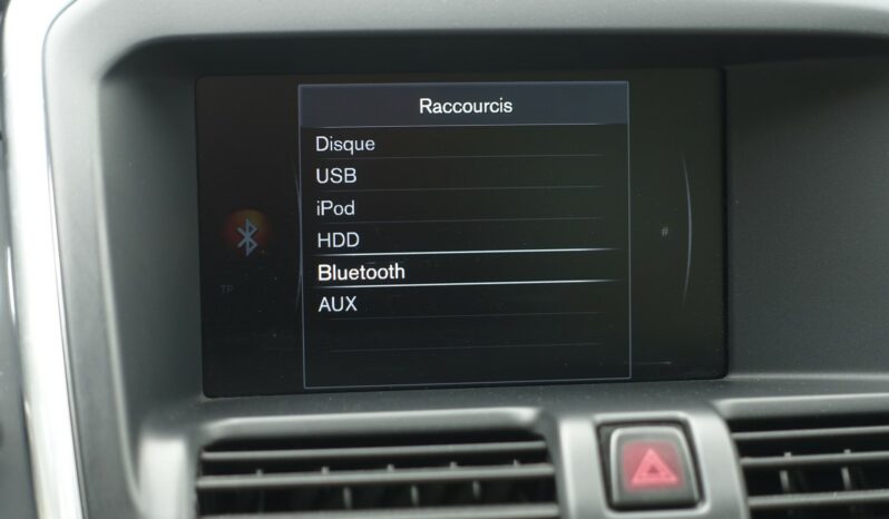 VOLVO XC 60 2.0L D4 FWD 190 CH complet