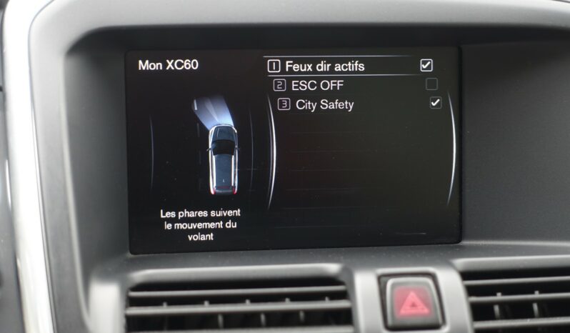 VOLVO XC 60 2.0L D4 FWD 190 CH complet