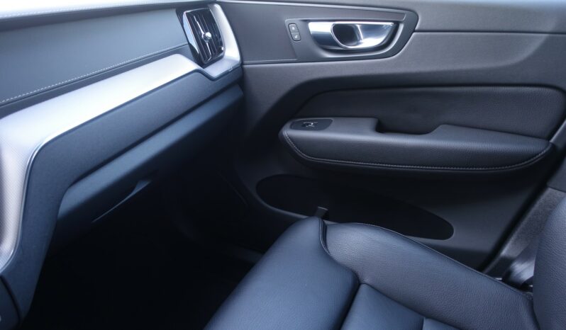 VOLVO XC 60 D4 2.0 L GEARTRONIC 163CH INSCRIPTION complet