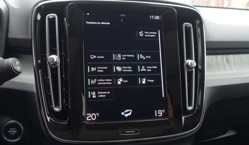 VOLVO XC 40 T4 HYBRIDE RECHARGEABLE GEARTRONIC 211 CH INSCRIPTION complet